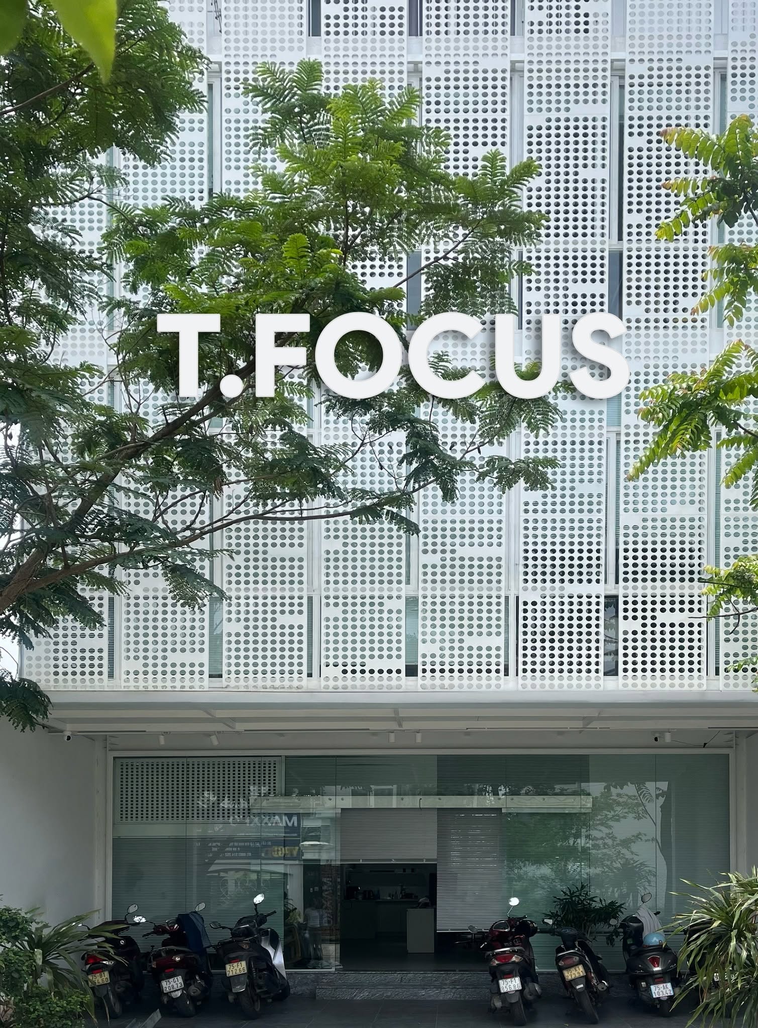Mặt ngoài T.Focus Studio tại J33 Đường số 2